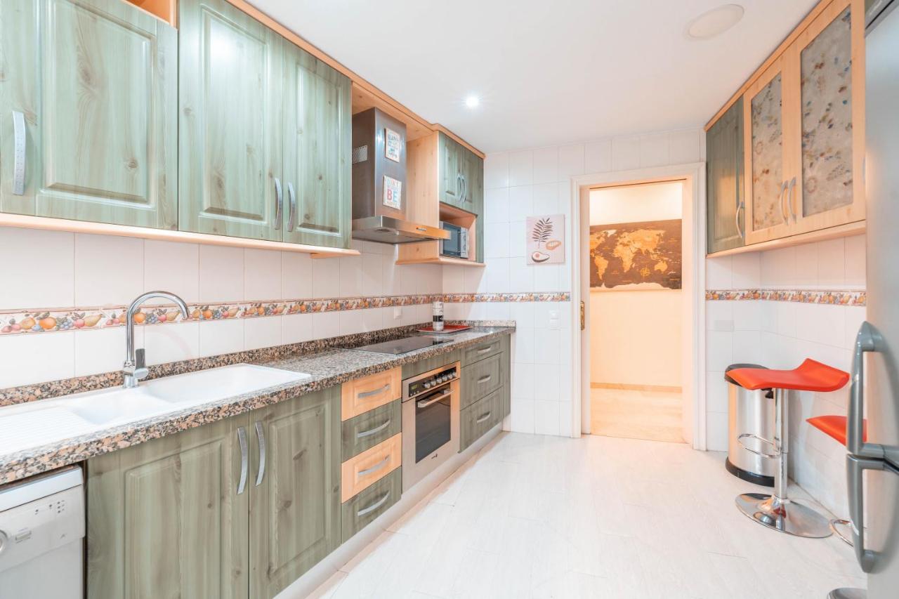 Gran Apartamento De 3 Habitaciones Junto A La Catedral Málaga Buitenkant foto