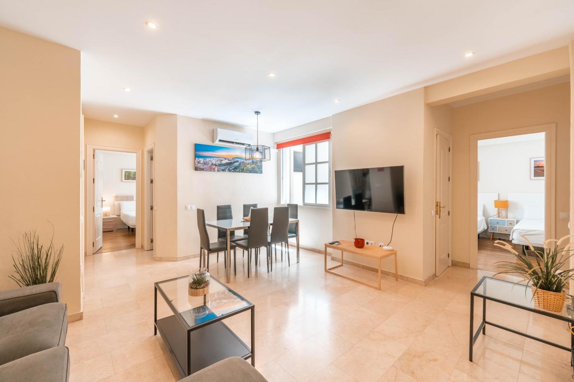 Gran Apartamento De 3 Habitaciones Junto A La Catedral Málaga Buitenkant foto